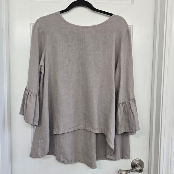 Bryan Walker Women’s Linen Flare Sleeve Blouse Taupe Sz S Minimalist Boho Resort - Picture 3 of 13